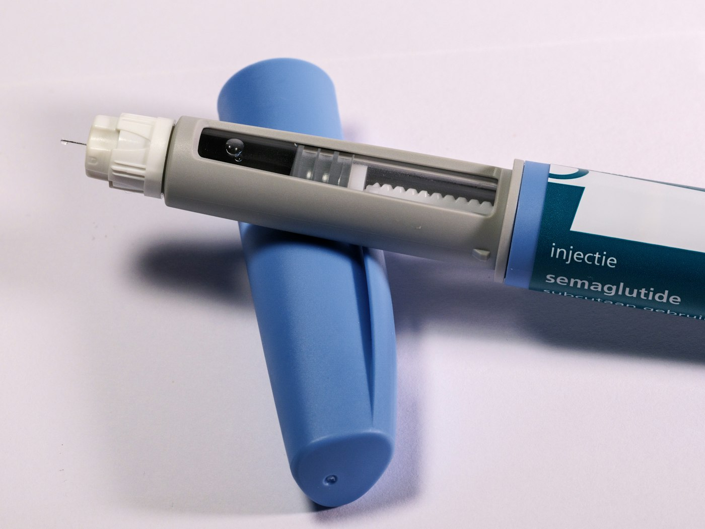 Semaglutide weekly injection pen for medical weight loss
